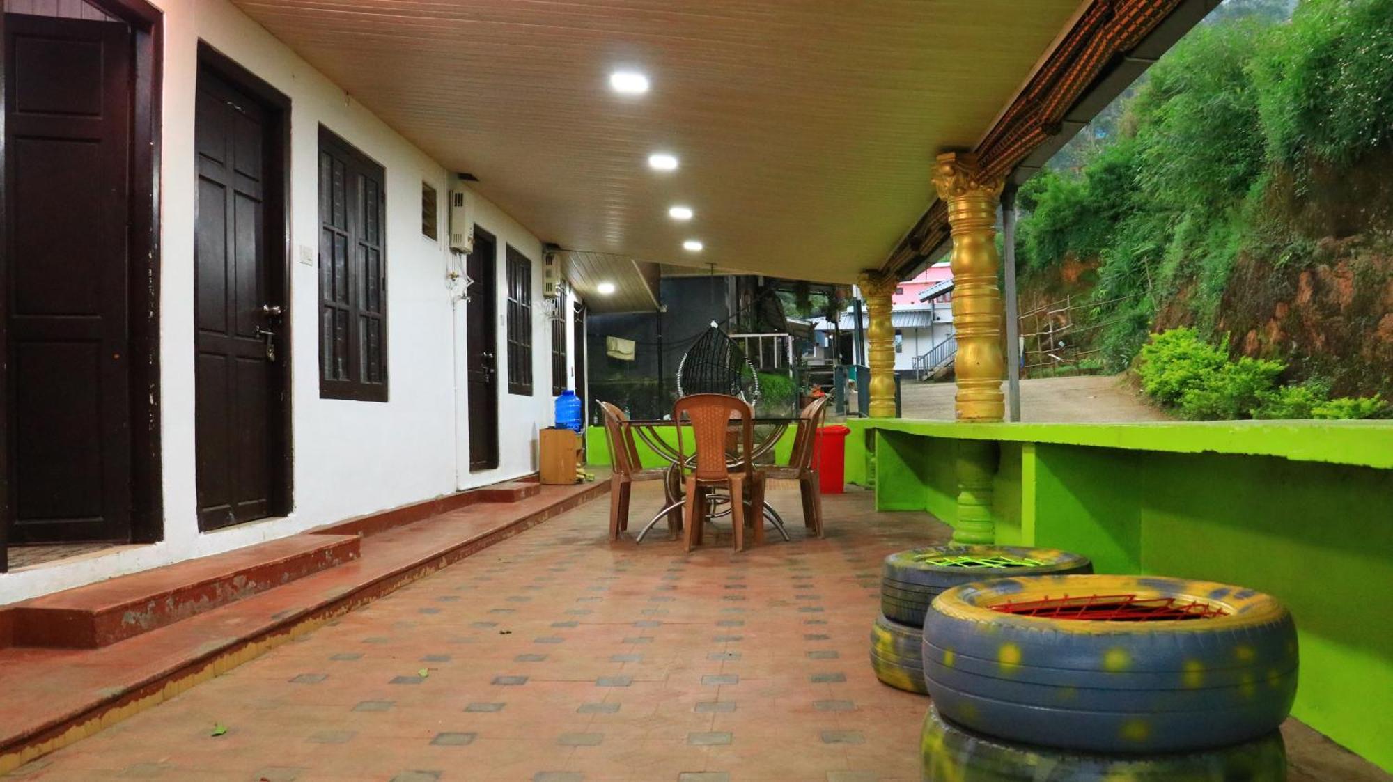 Navaneeth Homestay Devikolam Exteriör bild